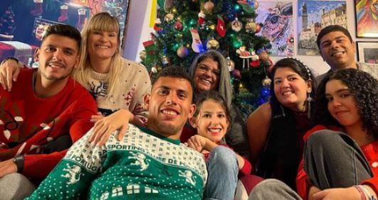 Matheus Nunes with his family at Christmas.